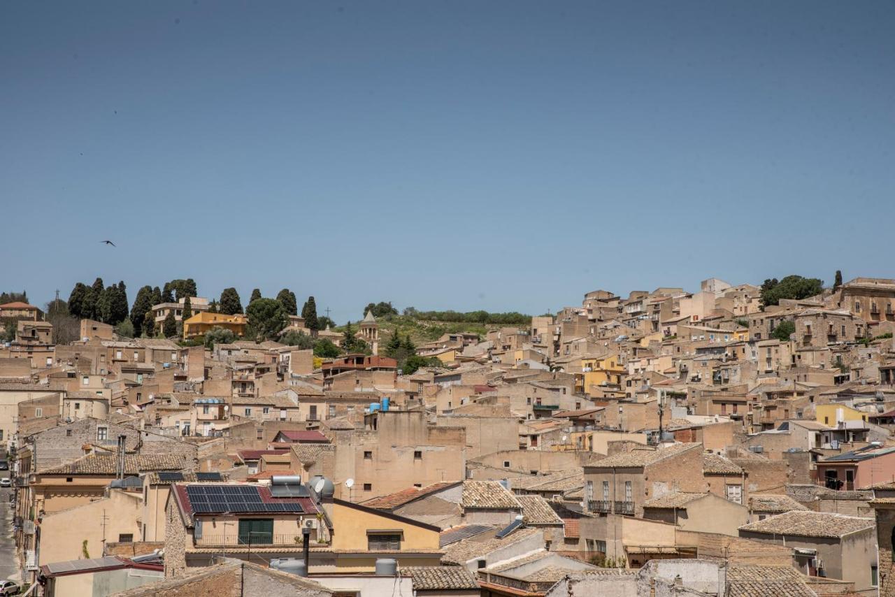 Come A Casa Panoramico E Centralissimo Lägenhet Canicattì Exteriör bild